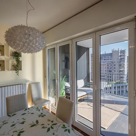Apartament Splendido Bilocale A Due Passi Da Bicocca - M5 *