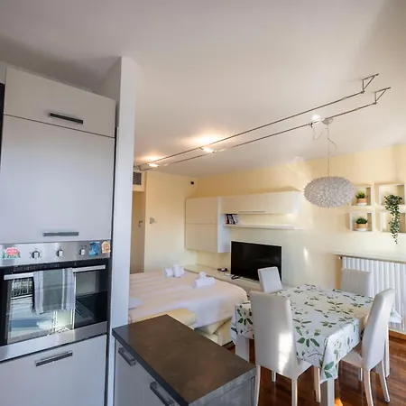 Apartamento Splendido Bilocale A Due Passi Da Bicocca - M5